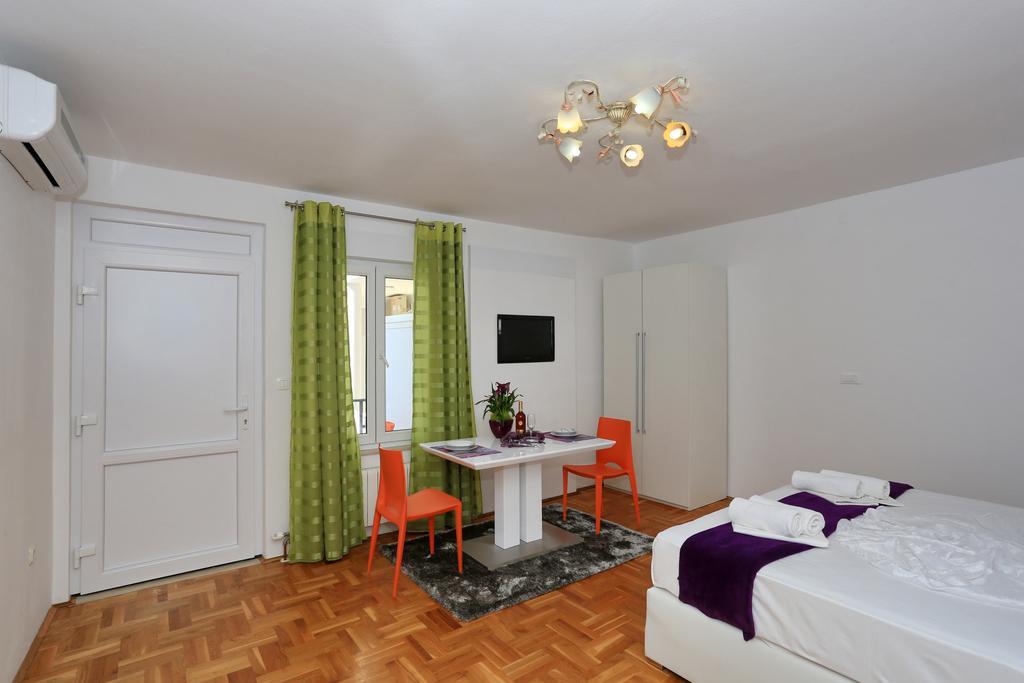 Apartments Maruna Self check-in Zadar Exterior foto