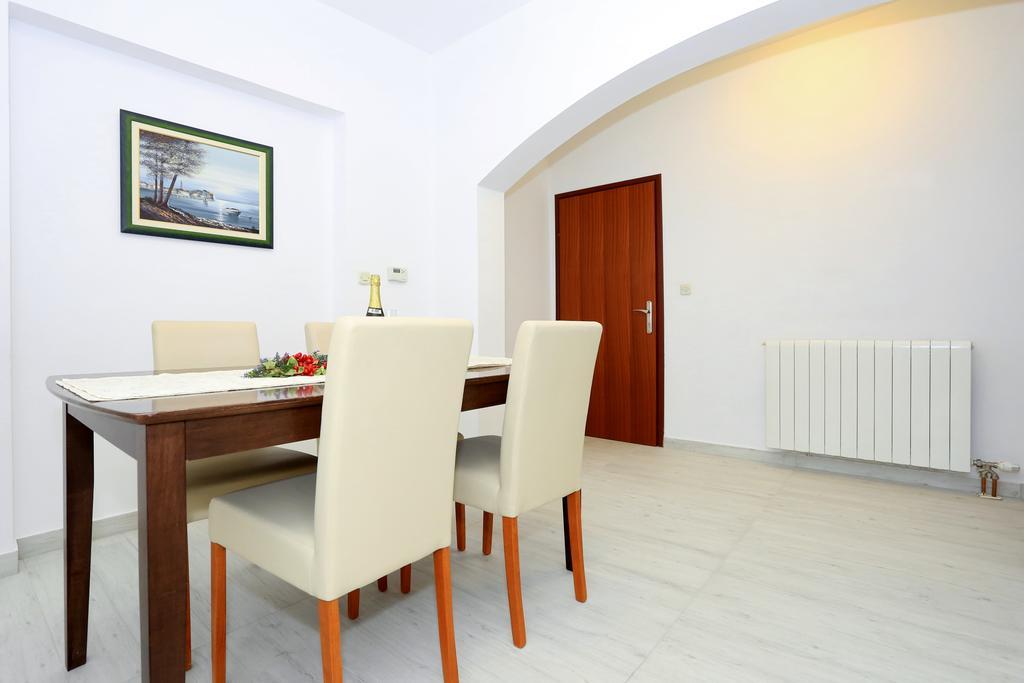 Apartments Maruna Self check-in Zadar Exterior foto