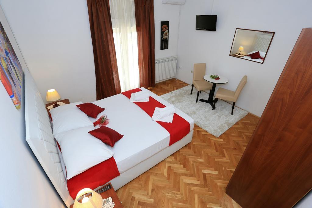 Apartments Maruna Self check-in Zadar Exterior foto